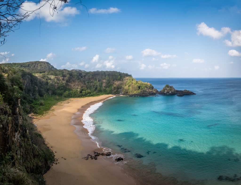 iStock 879267978 1024x788 Veja quais são as melhores praias para conhecer no verão 2019!