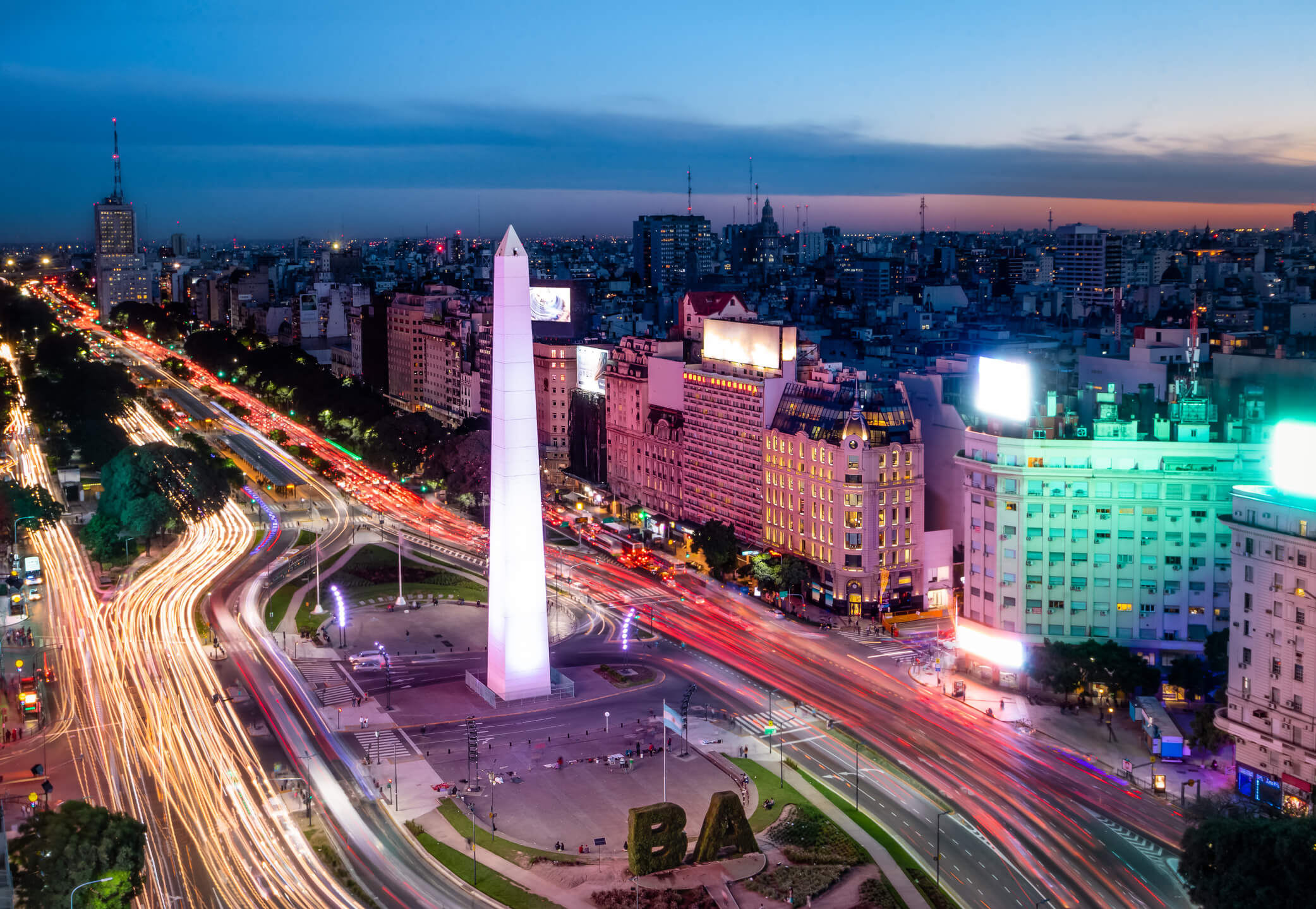 imagem aerea do obelisco uma das paradas obrigatorias em buenos aires